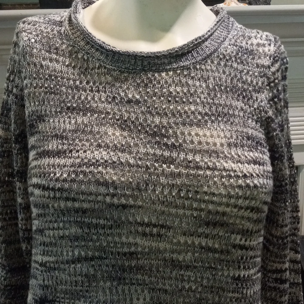 New Directions Petite 3/4 length sleeve Sweater Tunic - Picture 3 of 9